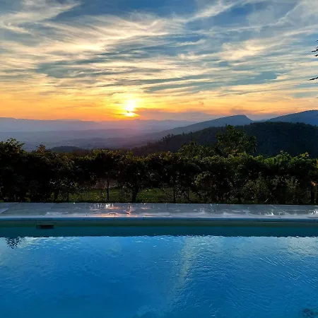 Couette-café Giuliana 4*